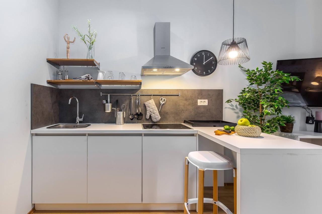 Adria Square Studios Rijeka Luaran gambar