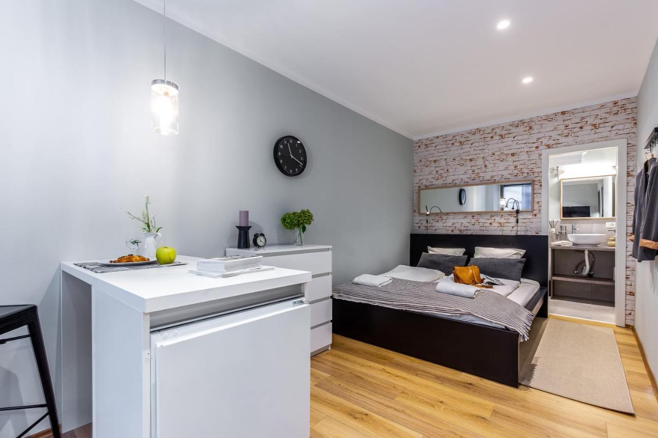 Adria Square Studios Rijeka Luaran gambar