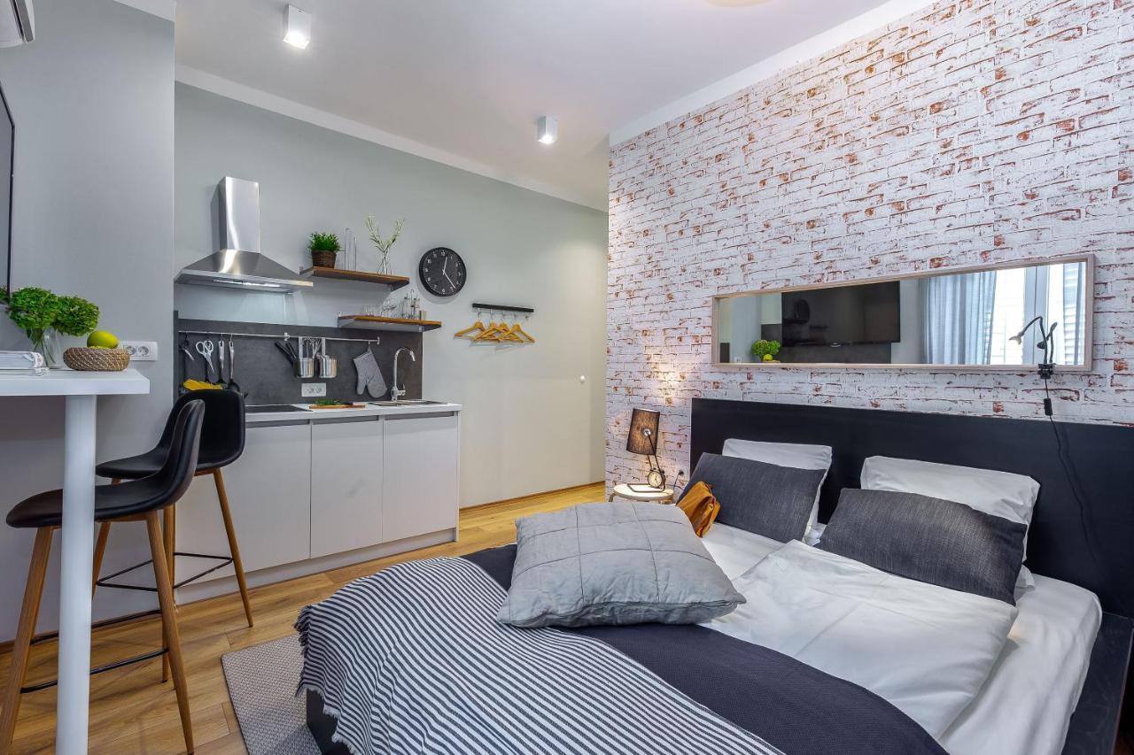 Adria Square Studios Rijeka Luaran gambar